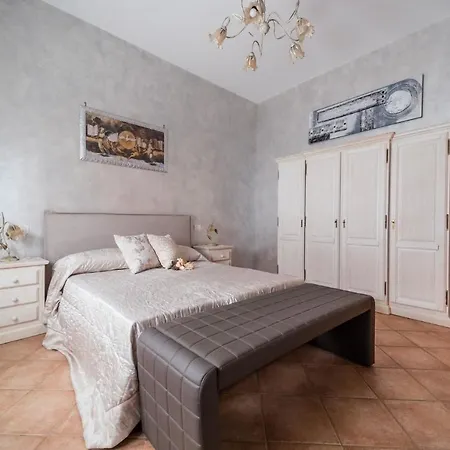 Villa Geraldina Apartment Torre Suda