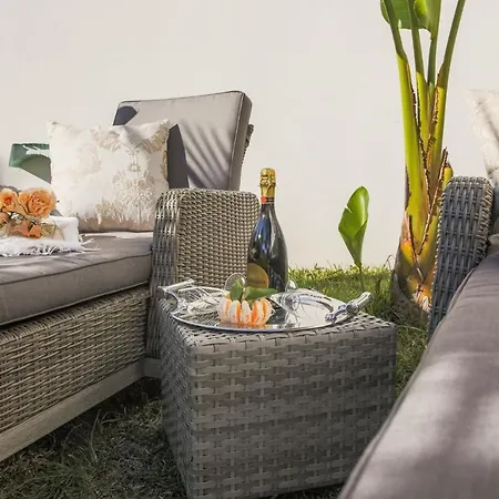 Villa Geraldina Apartment Torre Suda